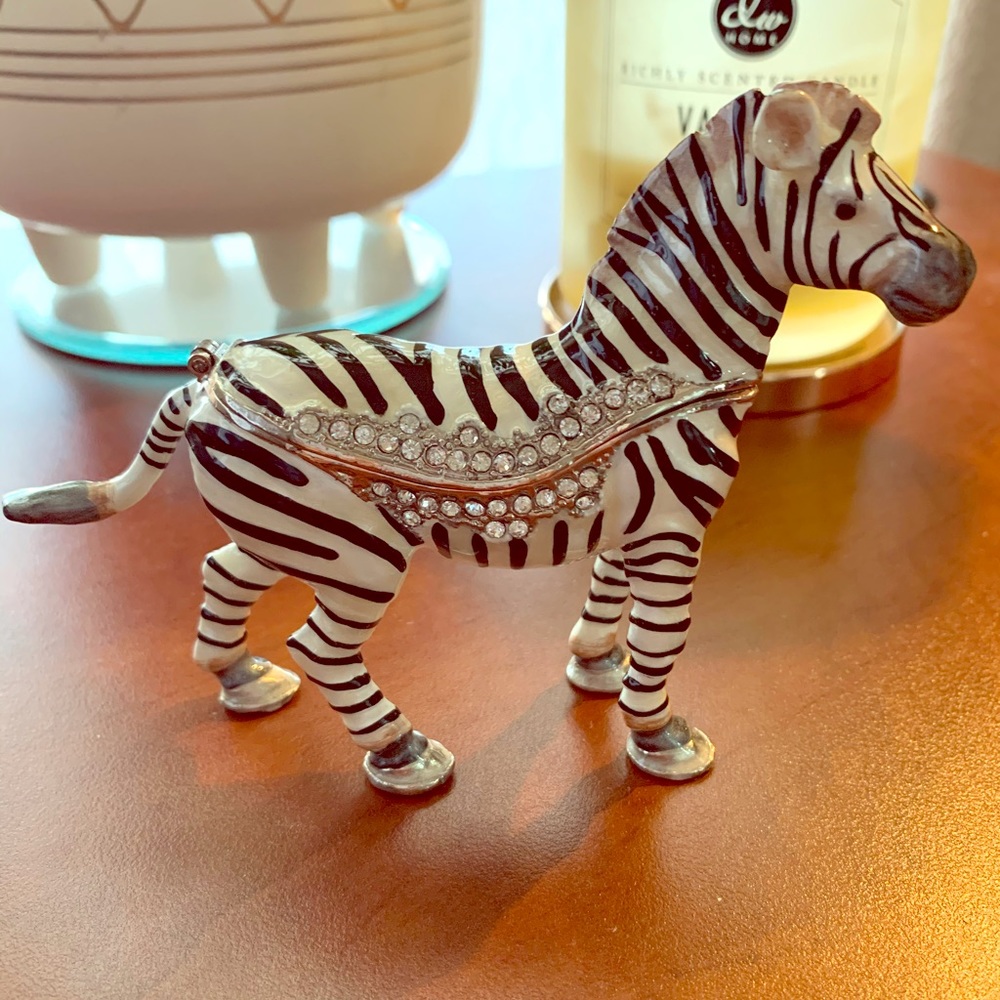 Metal ring, earring, small accessory holder Zebra